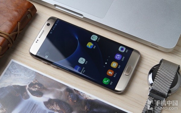 双曲面防水手机——三星S7 edge第1张图