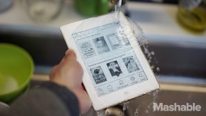 被 Kindle 打败的 Nook 要用防水电子书“反超”
